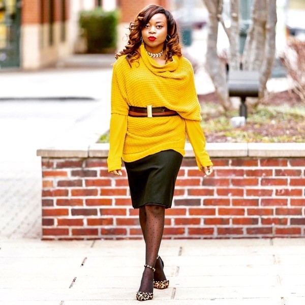 transition-summer-wardrobe-to-fall-yellow-sweater-with-skirt