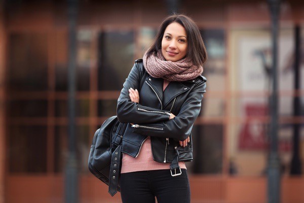 tokestakeonstyle-ways-to-style-a-black-leather-jacket-with-sweater