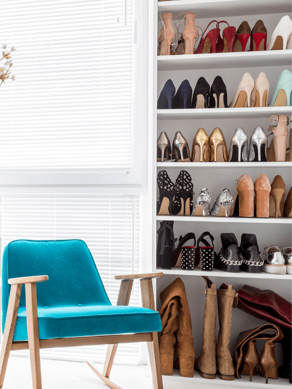 tokestakeonstyle-how-to-organize-your-closet-shoe-shelf